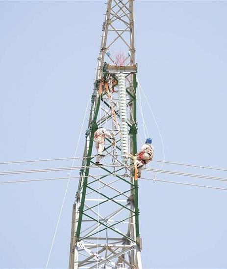 500千伏塔寶線(xiàn)停電首檢“火力全開(kāi)”